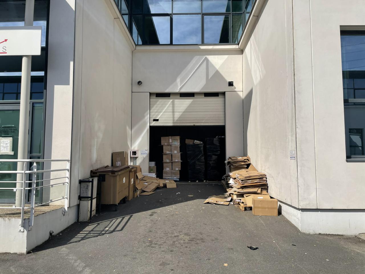 Local d'activité Villeneuve-la-Garenne 1860m² Location local d'activité Villeneuve-la-Garenne Hauts-de-Seine OLACT2201761 1